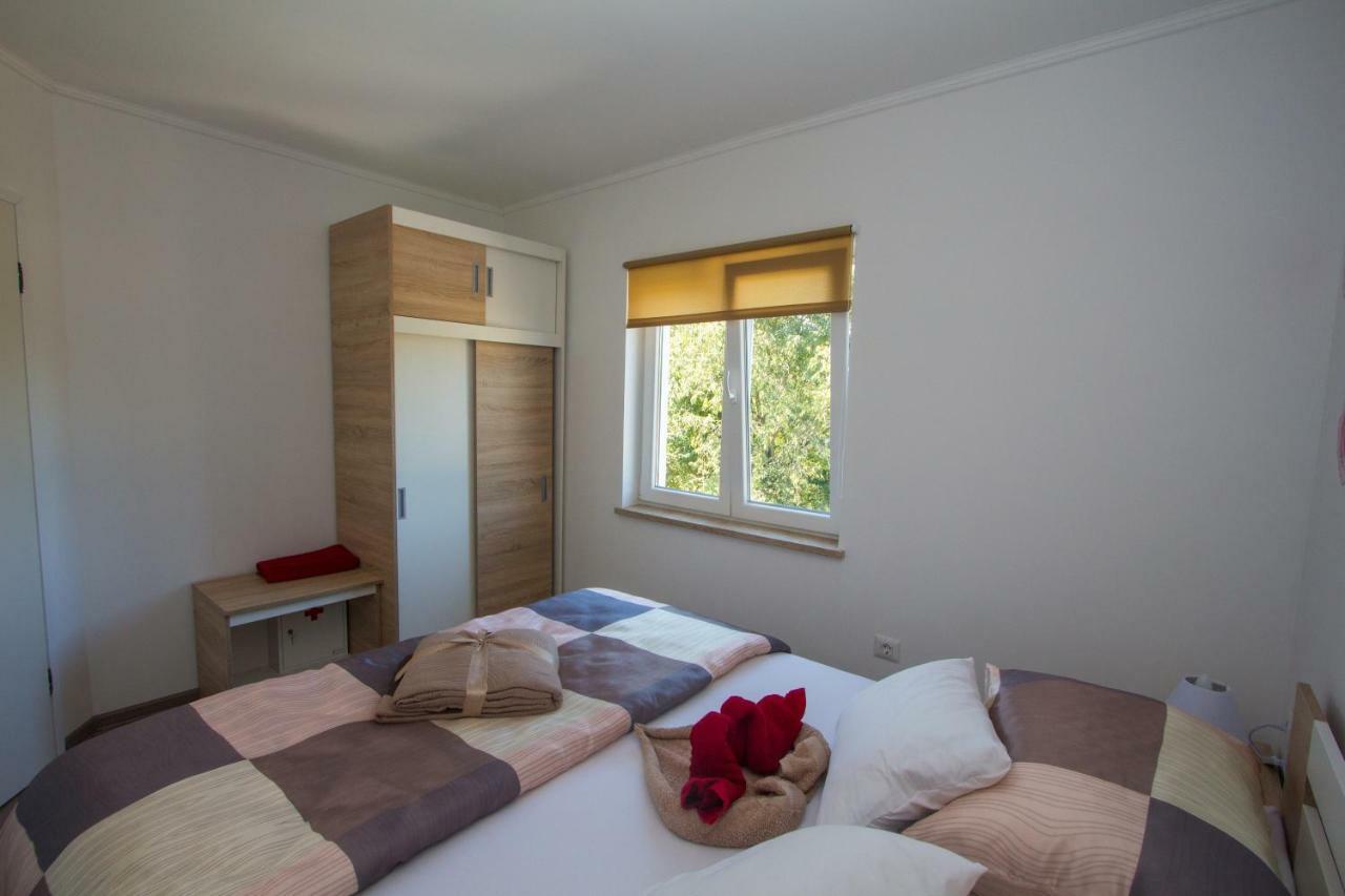 Apartment Krista Tinjan المظهر الخارجي الصورة