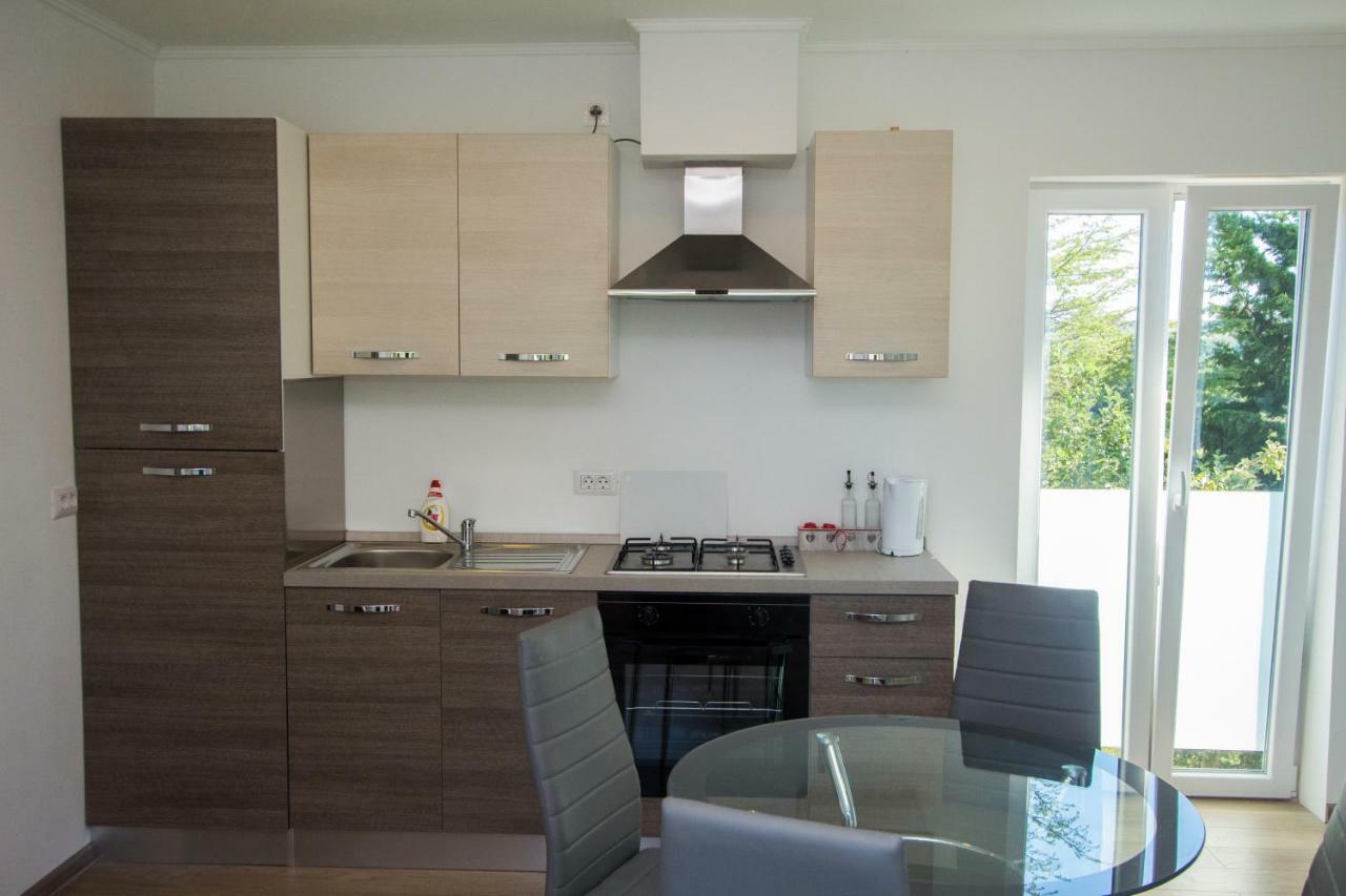 Apartment Krista Tinjan المظهر الخارجي الصورة